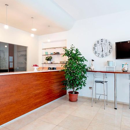 רימיני Residence Hotel Le Stelle מראה חיצוני תמונה