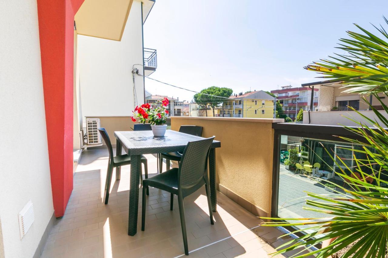 רימיני Residence Hotel Le Stelle מראה חיצוני תמונה
