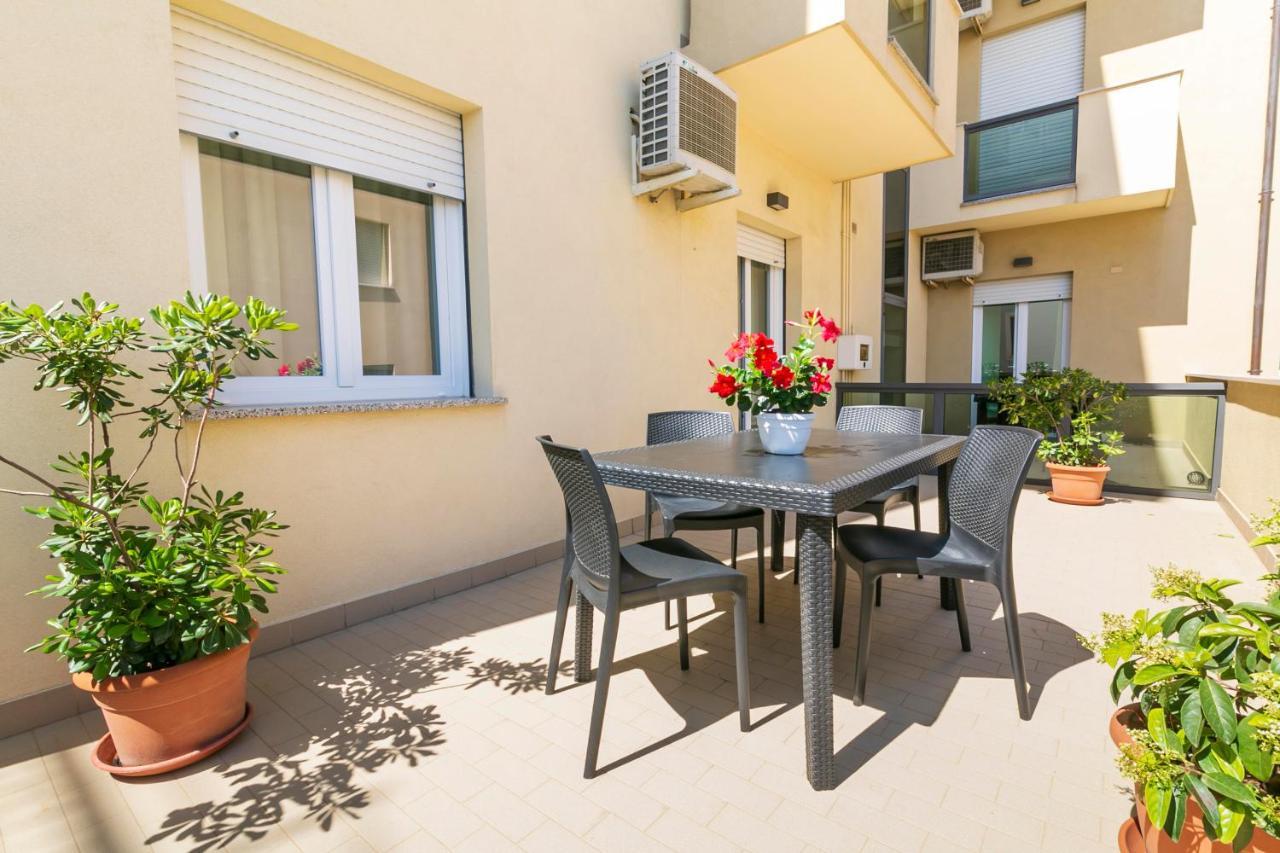 רימיני Residence Hotel Le Stelle מראה חיצוני תמונה