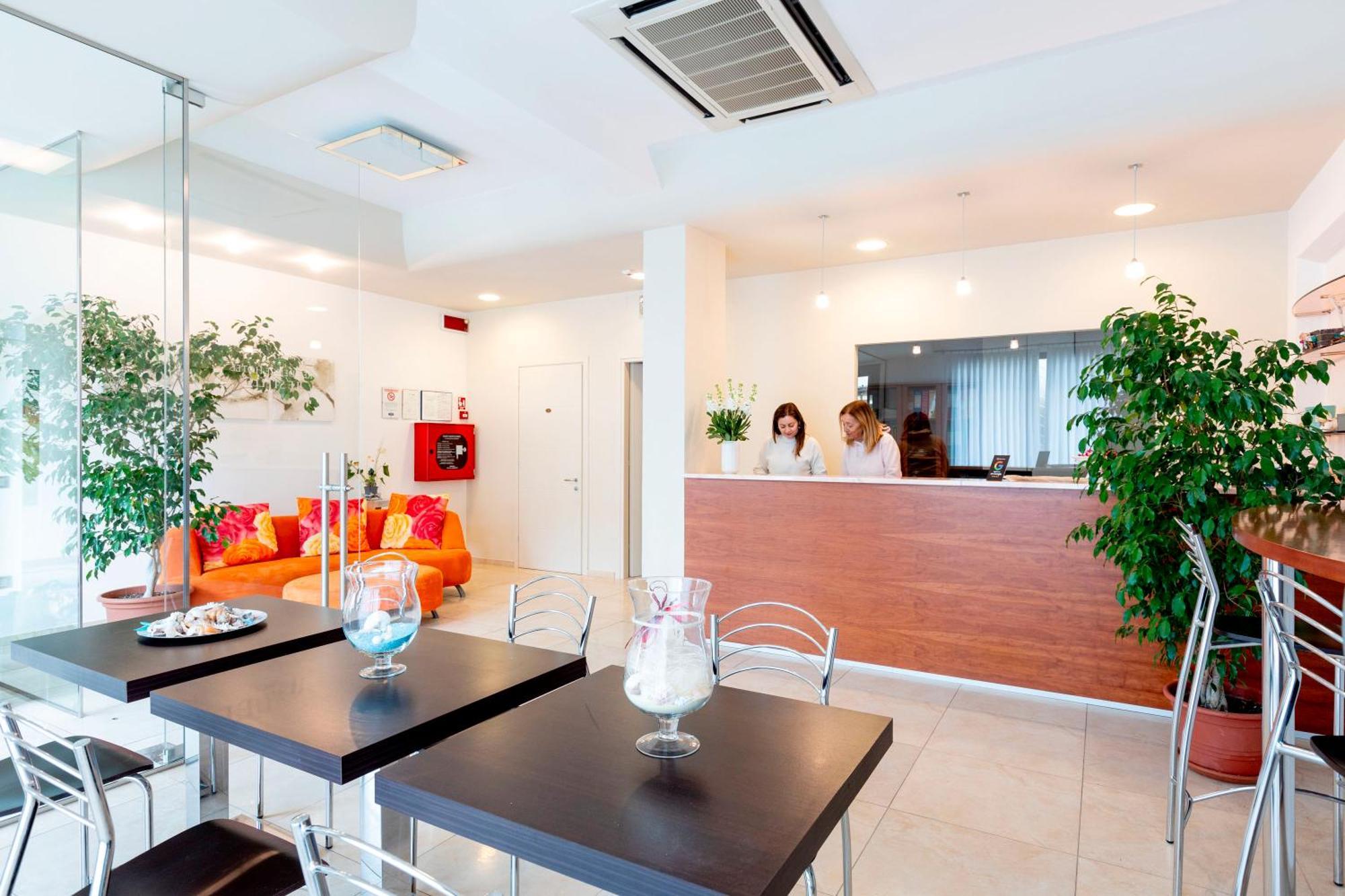רימיני Residence Hotel Le Stelle מראה חיצוני תמונה